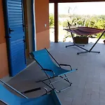 Sole E Sale In Sardegna アパート プーラ