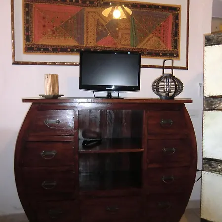 Soleesale E Per Apartament