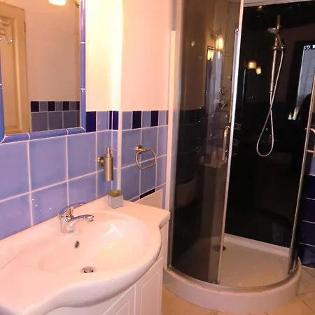 Soleesale E Per Apartament