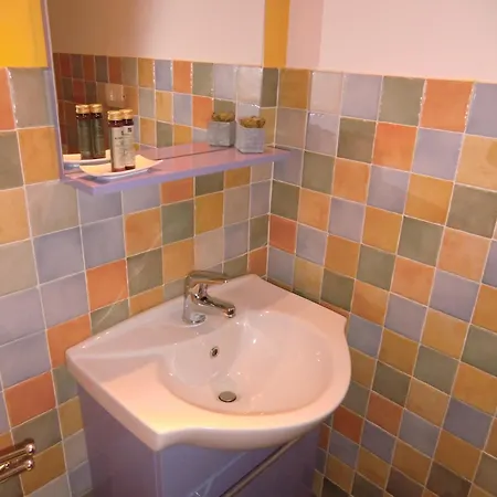 Soleesale E Per Apartament