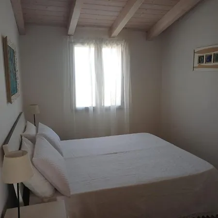 Sole E Sale In Sardegna Пула