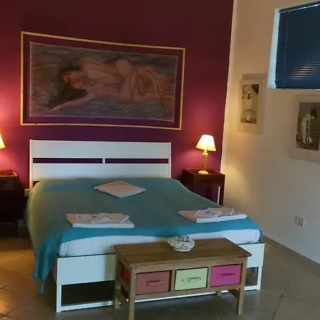 Soleesale E Per Пула